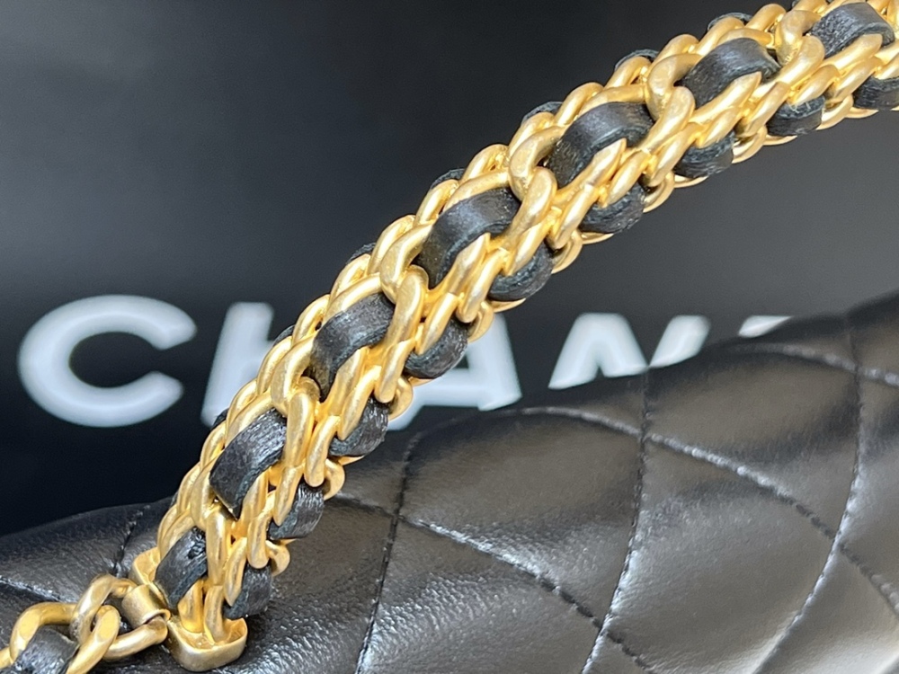 Chanel Handle fortune bag WOC AP3009 Mirror Boutique