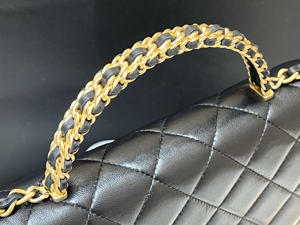 Chanel Handle fortune bag WOC AP3009 Mirror Boutique
