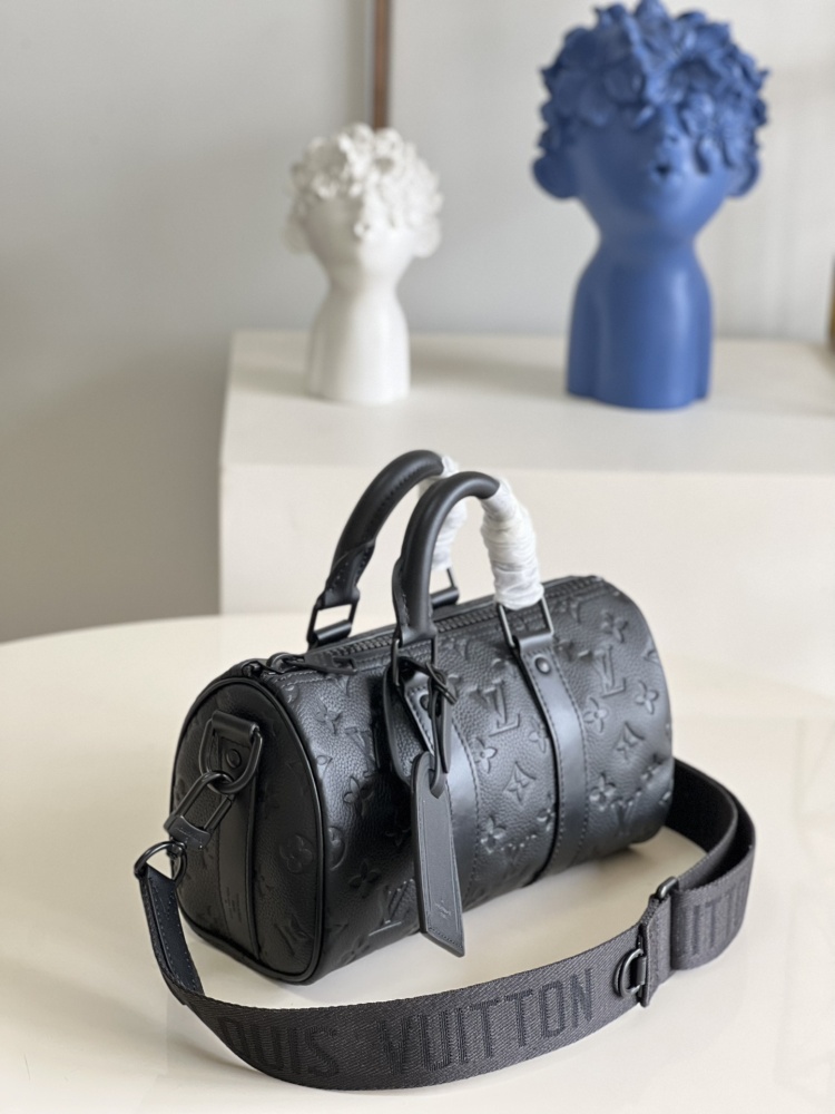 Louis Vuitton Keepall M20900 Mirror boutique