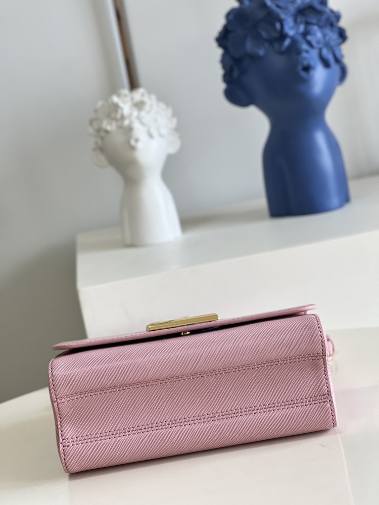 Louis Vuitton Twist MM M20802Mirror boutique