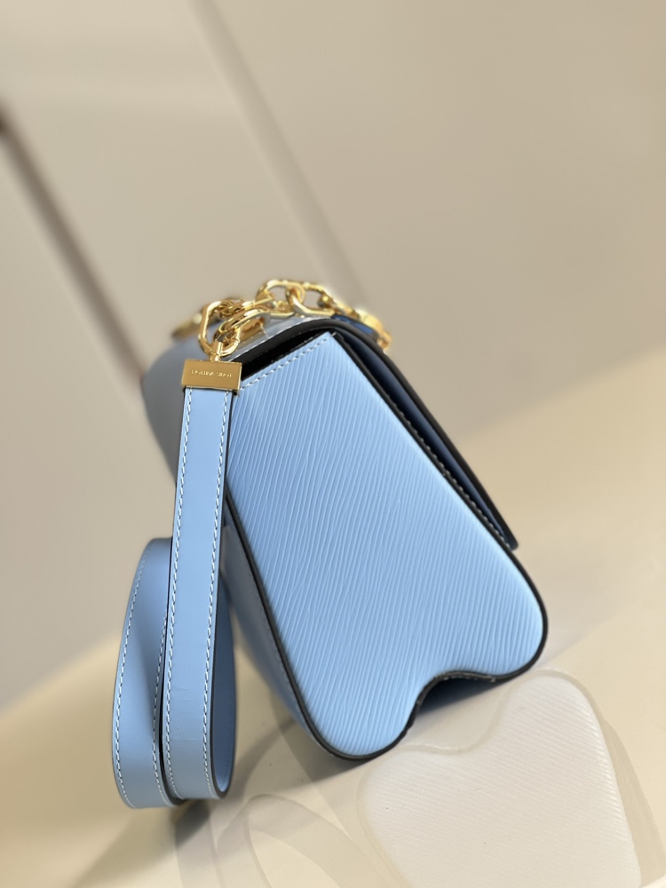 Louis Vuitton Twist MM M50282 Mirror boutique