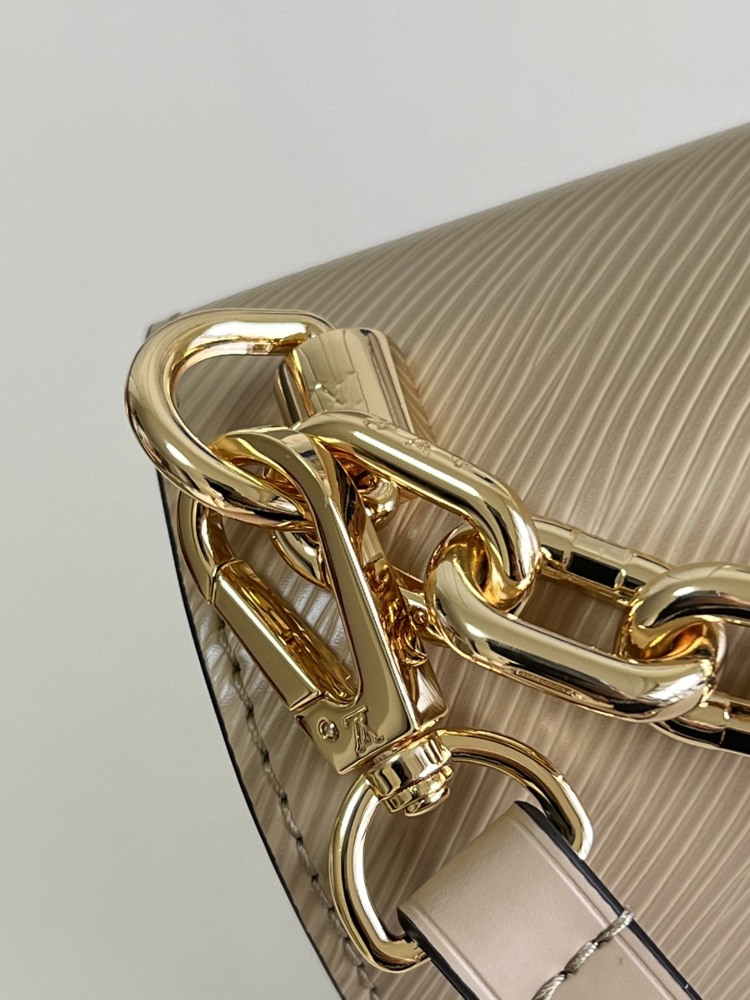 Louis Vuitton Twist MM M59033 Mirror boutique