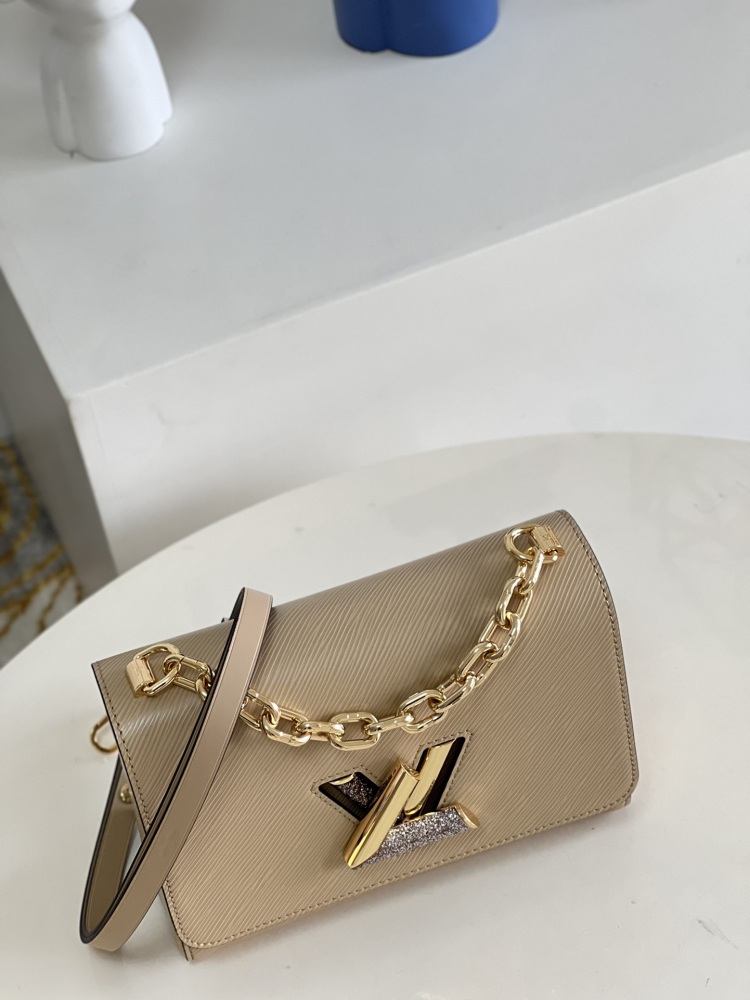 Louis Vuitton Twist MM M59033 Mirror boutique