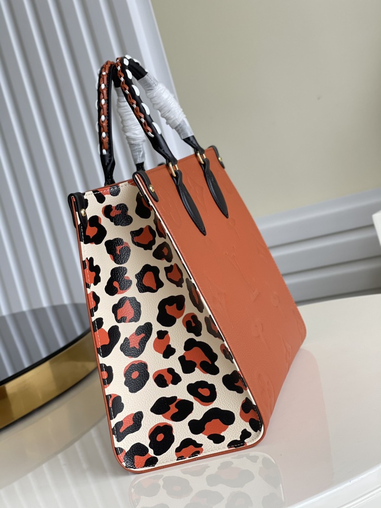 Louis Vuitton Onthego MM M45595 mirror boutique