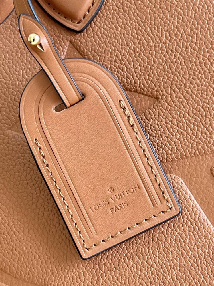 Louis Vuitton Onthego GM M44925 mirror boutique