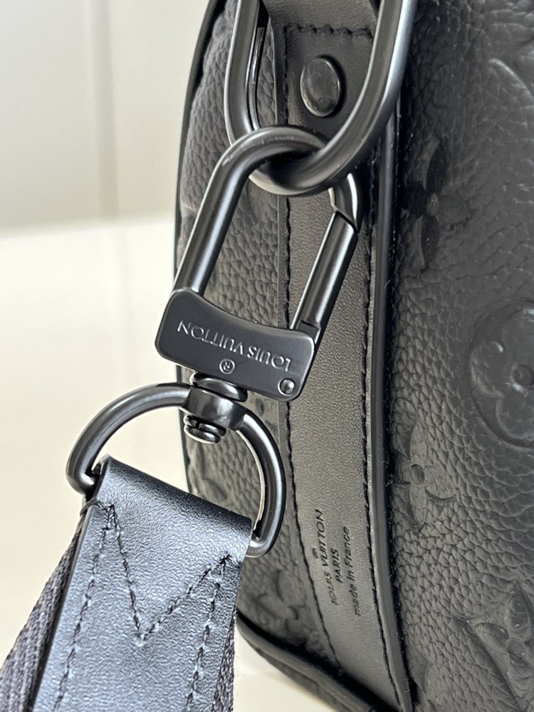 Louis Vuitton Keepall M20900 Mirror boutique