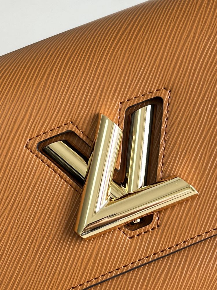 Louis Vuitton Twist MM M50282 Mirror boutique
