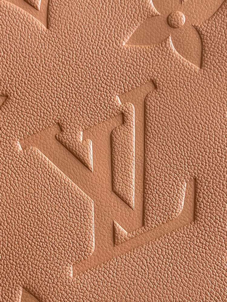 Louis Vuitton Onthego GM M44925 mirror boutique