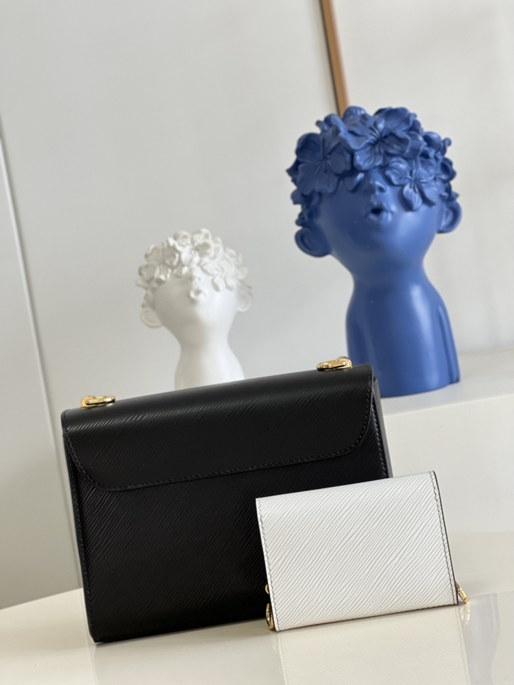 Louis Vuitton Twist PM Cruise M50282 Mirror boutique