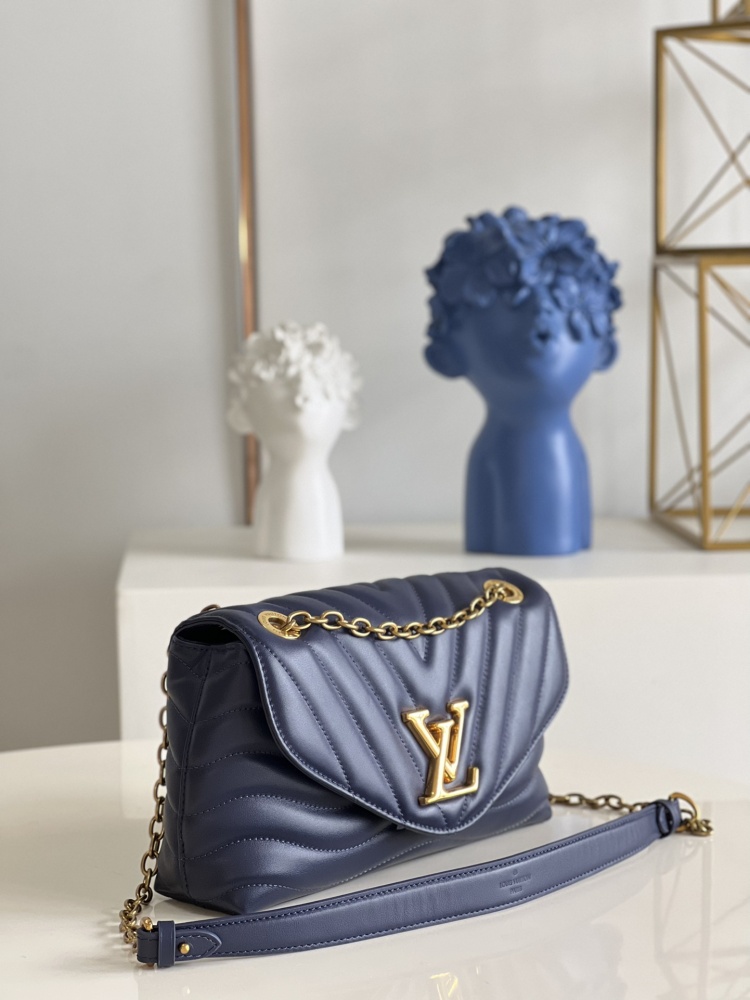 Louis Vuitton LV NEW WAVE M58552 mirror boutique