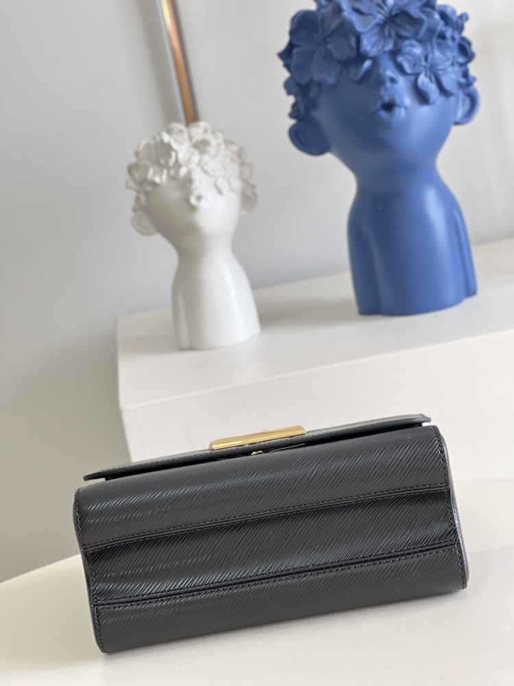 Louis Vuitton Twist MM M50282 Mirror boutique