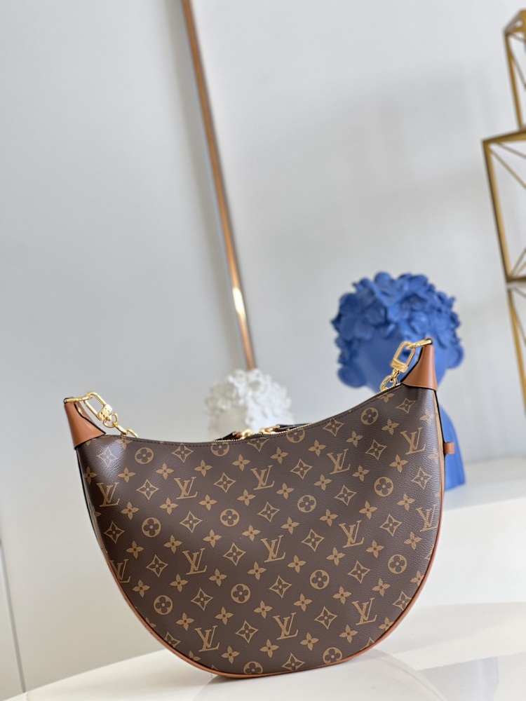 Louis Vuitton Loop M46311 mirror boutique