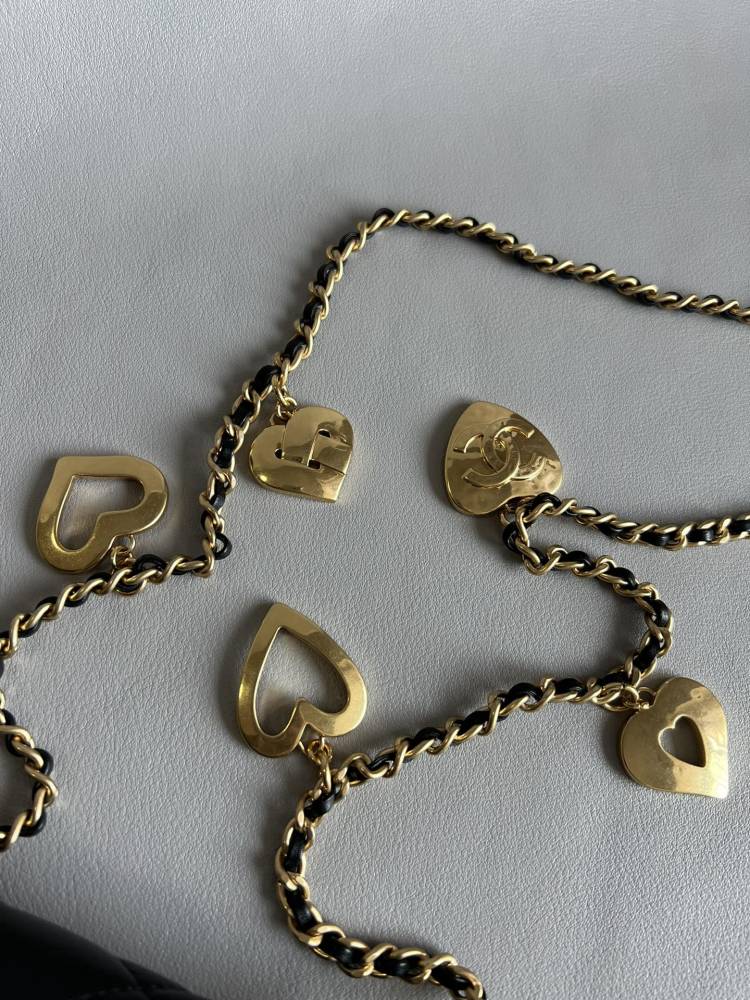 Chanel 22B GR Heart Pendant CF MM Genuine level（99%）
