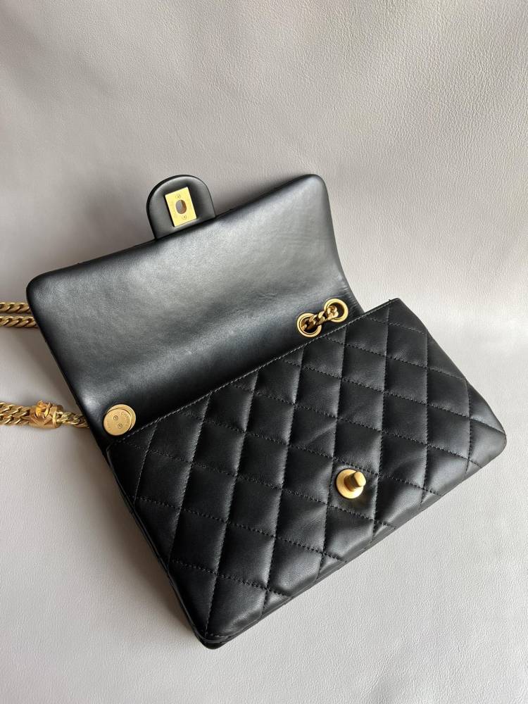 Chanel 22P GR Golden column adjustment, wind piano handbag GM Genuine level（99%）