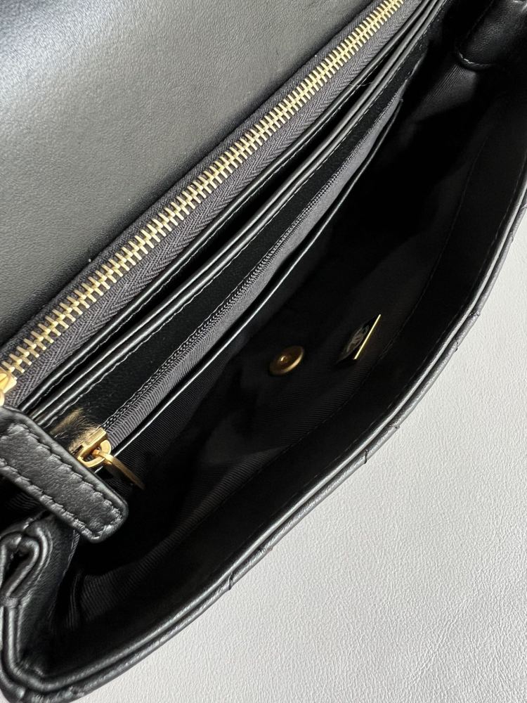 Chanel 22P GR Golden column adjustment, wind piano handbag GM Genuine level（99%）
