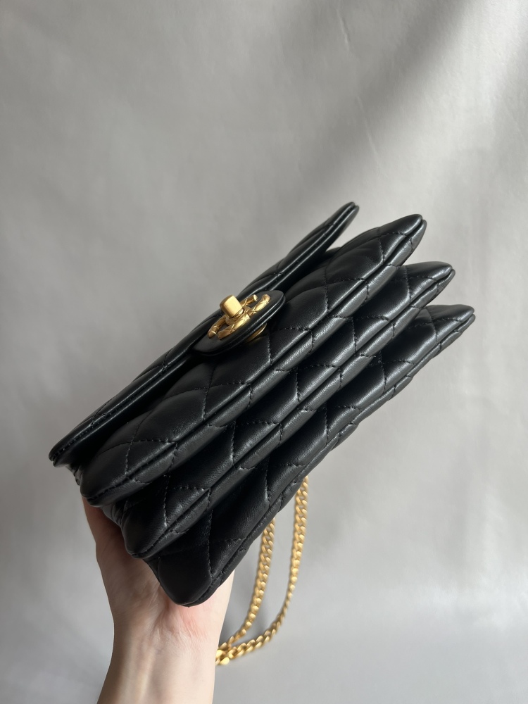 Chanel 22P GR Golden column adjustment, wind piano handbag MM Genuine level（99%）