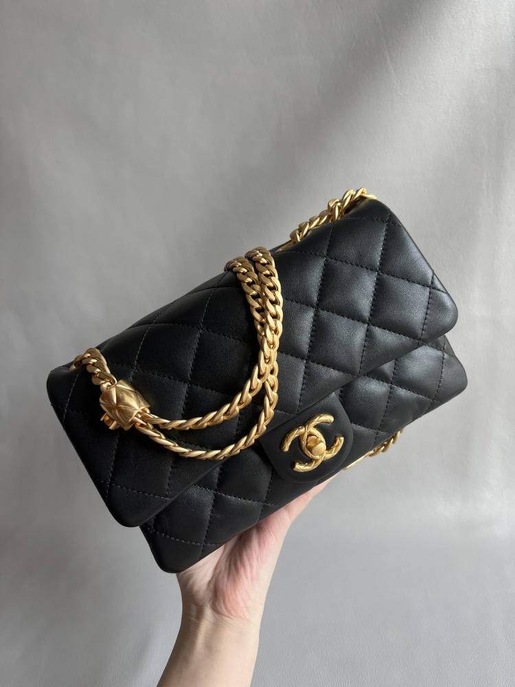 Chanel 22P GR Golden column adjustment, wind piano handbag MM Genuine level（99%）