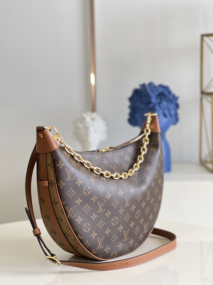 Louis Vuitton Loop M46311 mirror boutique