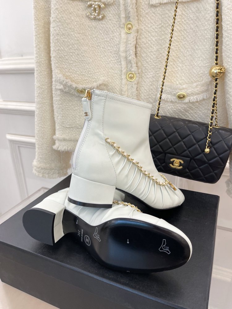 Chanel 22SS chain boots