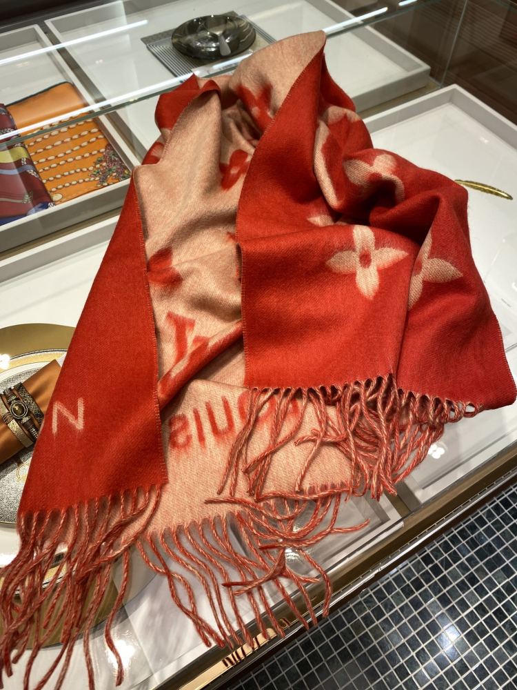 Louis Vuitton scarf