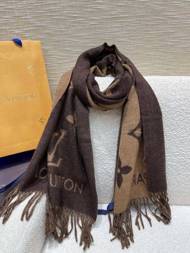 Louis Vuitton scarf