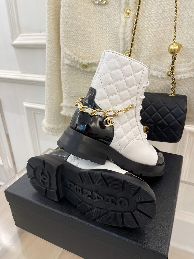 Chanel 22ss new  boots