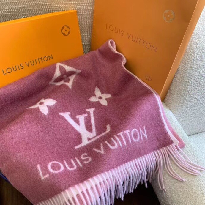 Louis Vuitton scarf