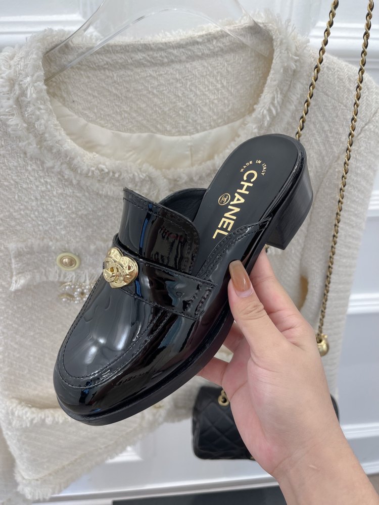 Chanel 23C new rhombus pattern chunky heel loafers slippers