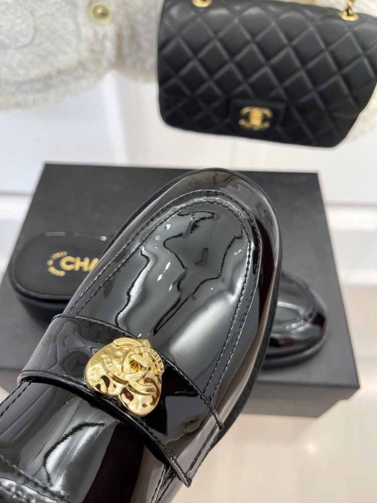 Chanel 23C new rhombus pattern chunky heel loafers slippers