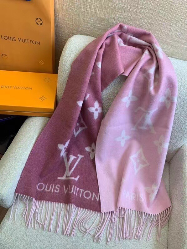 Louis Vuitton scarf
