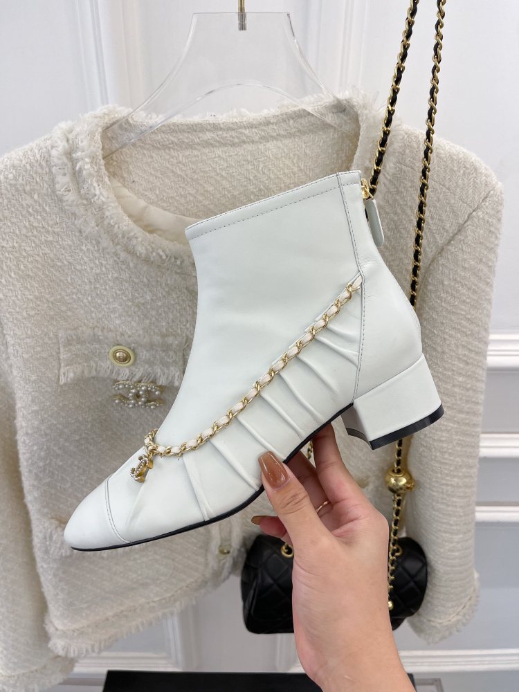 Chanel 22SS chain boots