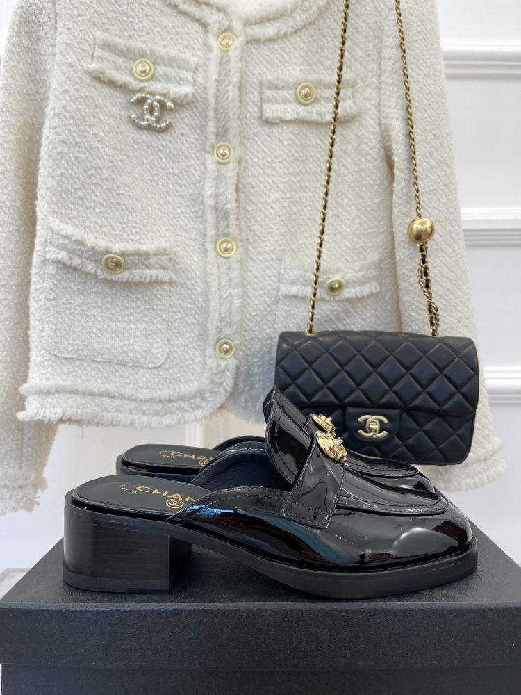 Chanel 23C new rhombus pattern chunky heel loafers slippers