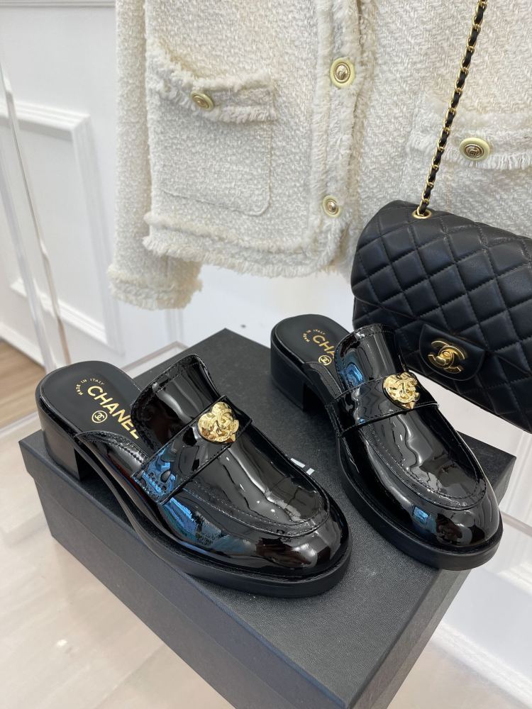 Chanel 23C new rhombus pattern chunky heel loafers slippers