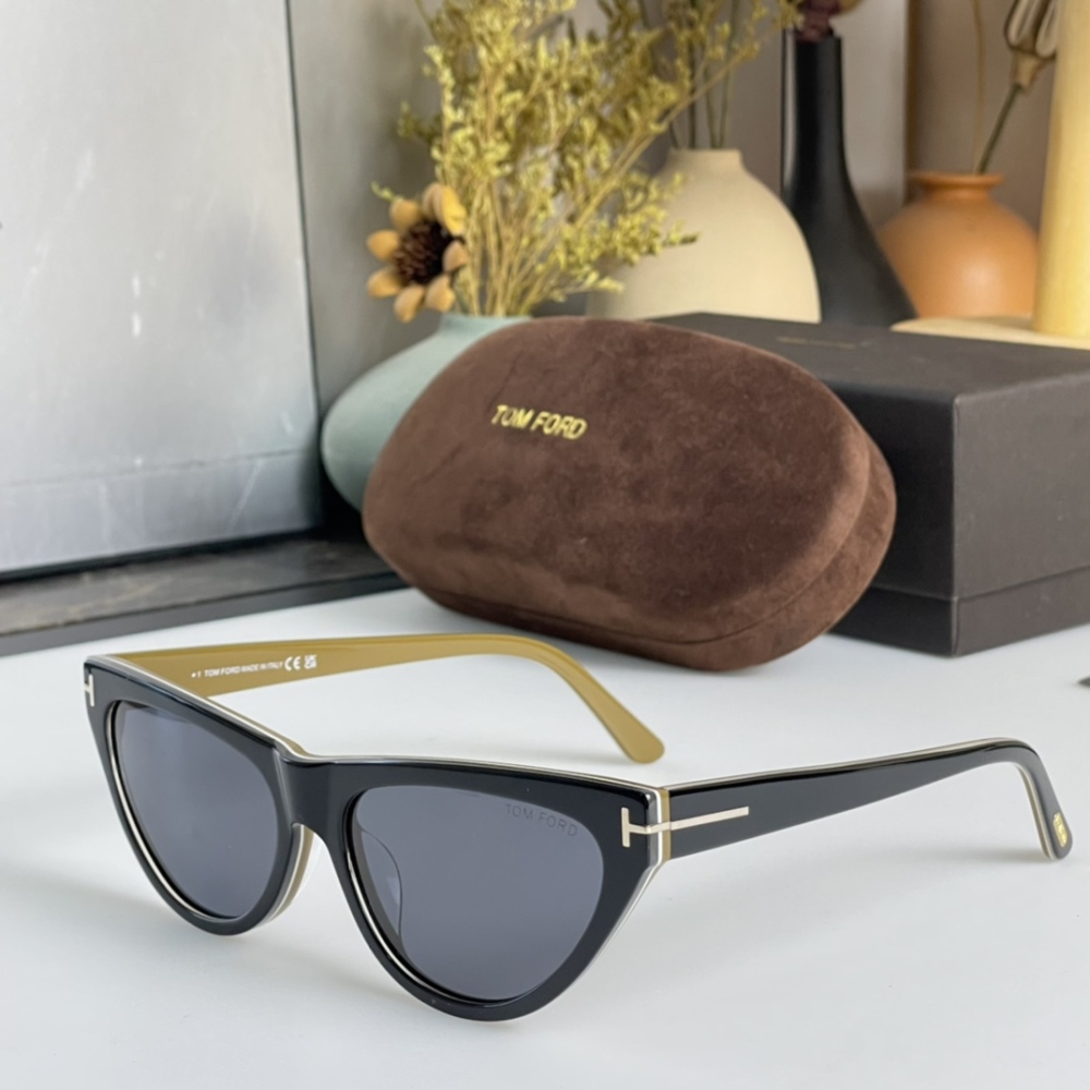 TOM FORD Sunglasses