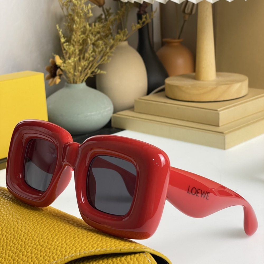 LOEWE Sunglasses