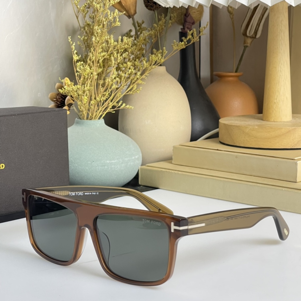 TOM FORD Sunglasses