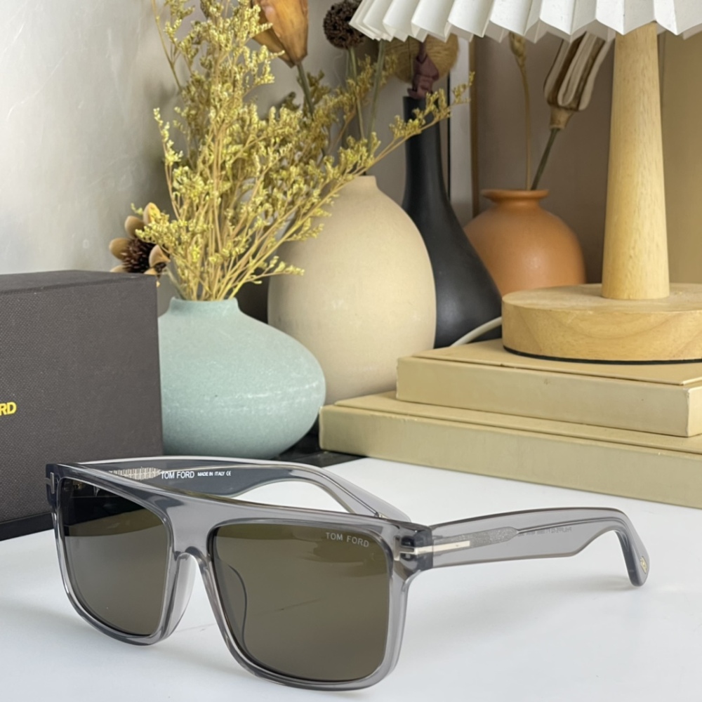 TOM FORD Sunglasses