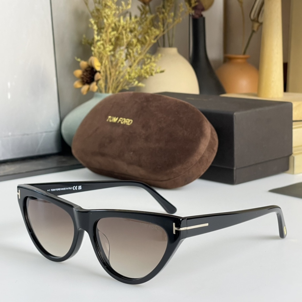 TOM FORD Sunglasses