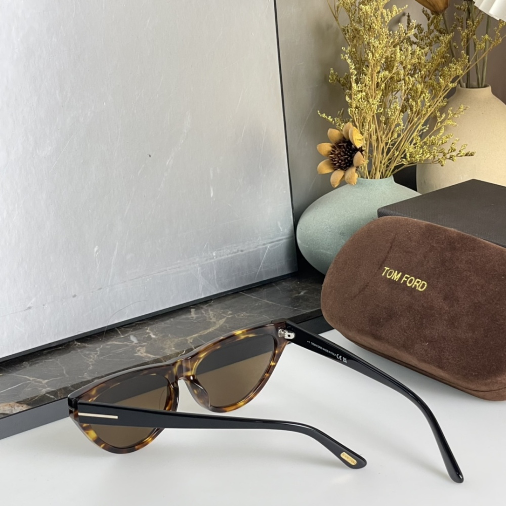 TOM FORD Sunglasses