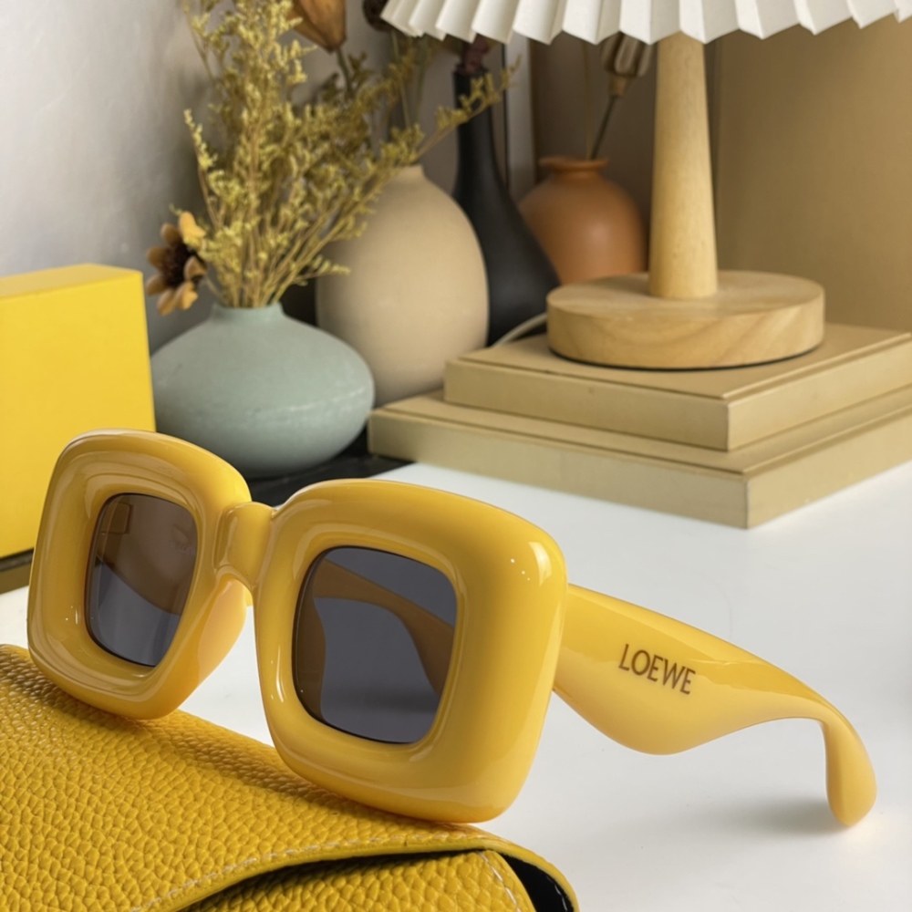 LOEWE Sunglasses