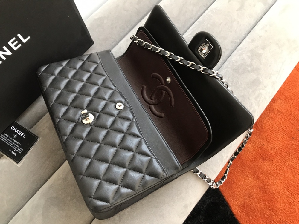 Chanel 22p ClassicFlap CF sheepskin MM Mirror Boutique