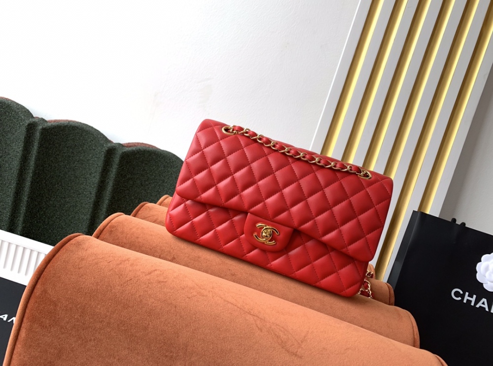 Chanel 22p ClassicFlap CF sheepskin MM Mirror Boutique