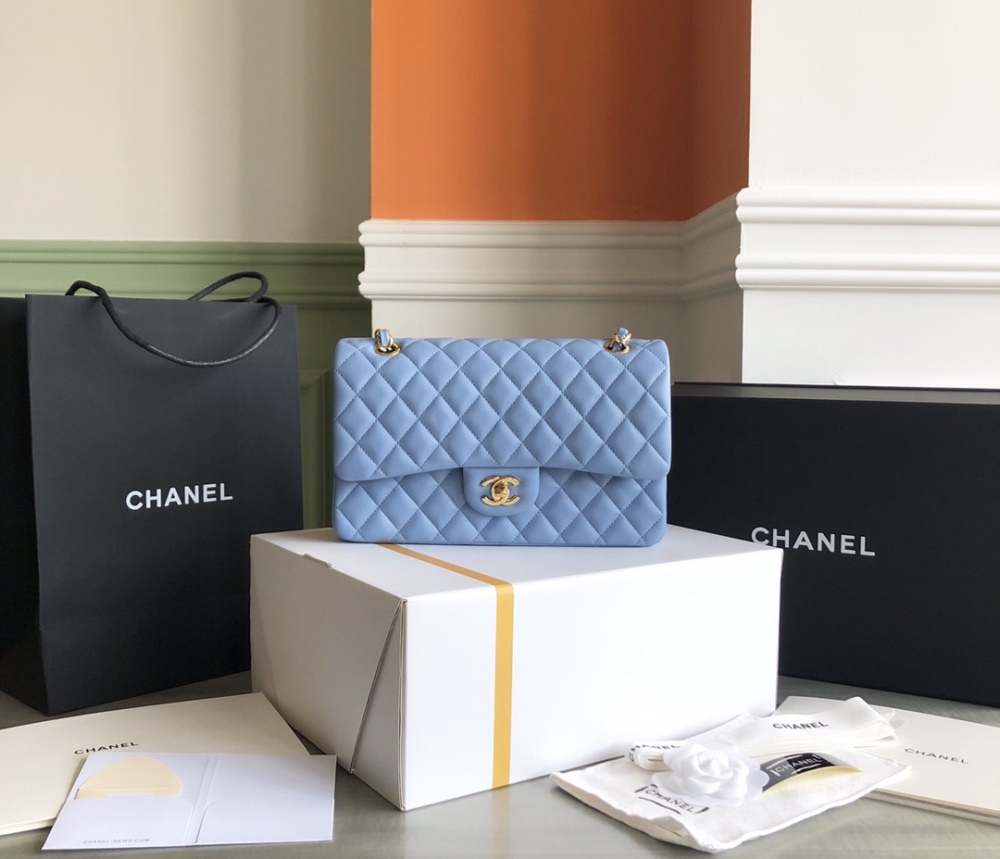 Chanel 22p ClassicFlap CF sheepskin MM Mirror Boutique