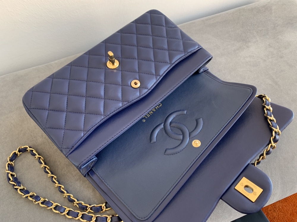 Chanel 22p ClassicFlap CF sheepskin MM Mirror Boutique