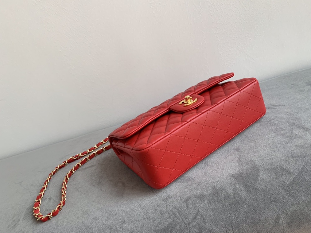 Chanel 22p ClassicFlap CF sheepskin MM Mirror Boutique