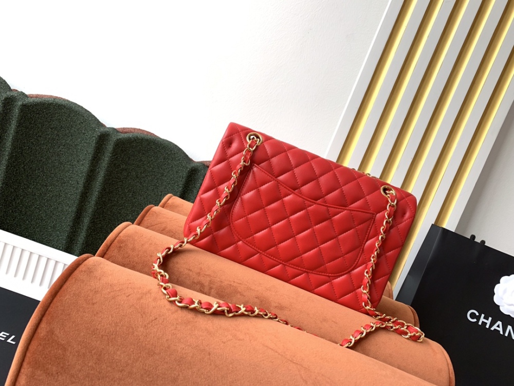 Chanel 22p ClassicFlap CF sheepskin MM Mirror Boutique