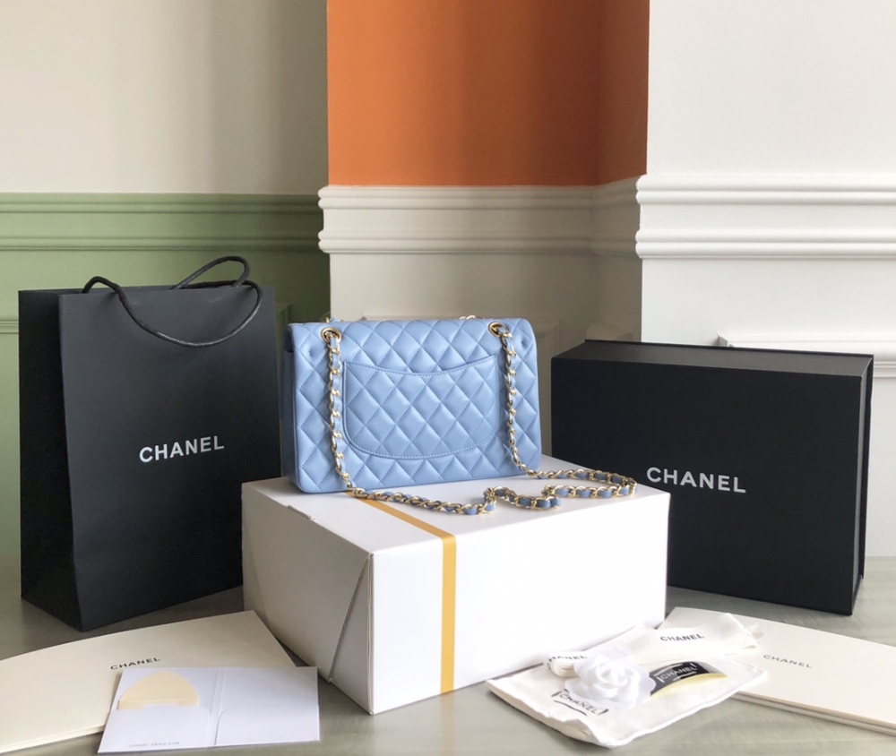 Chanel 22p ClassicFlap CF sheepskin MM Mirror Boutique