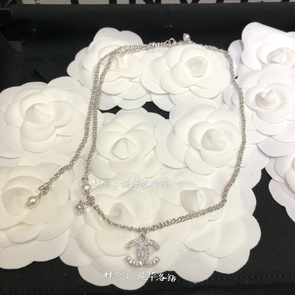 CHANEL necklace