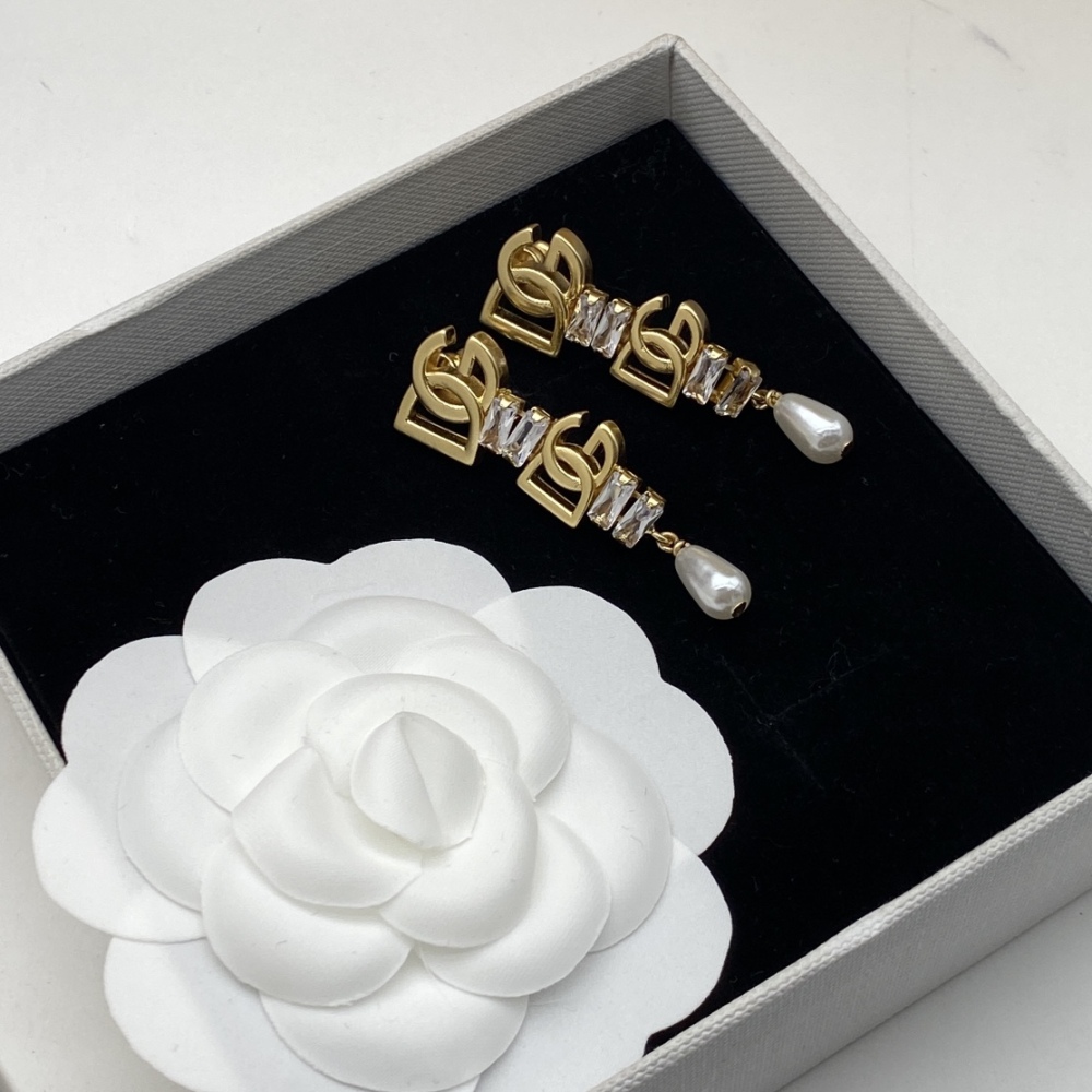 DG stud earrings