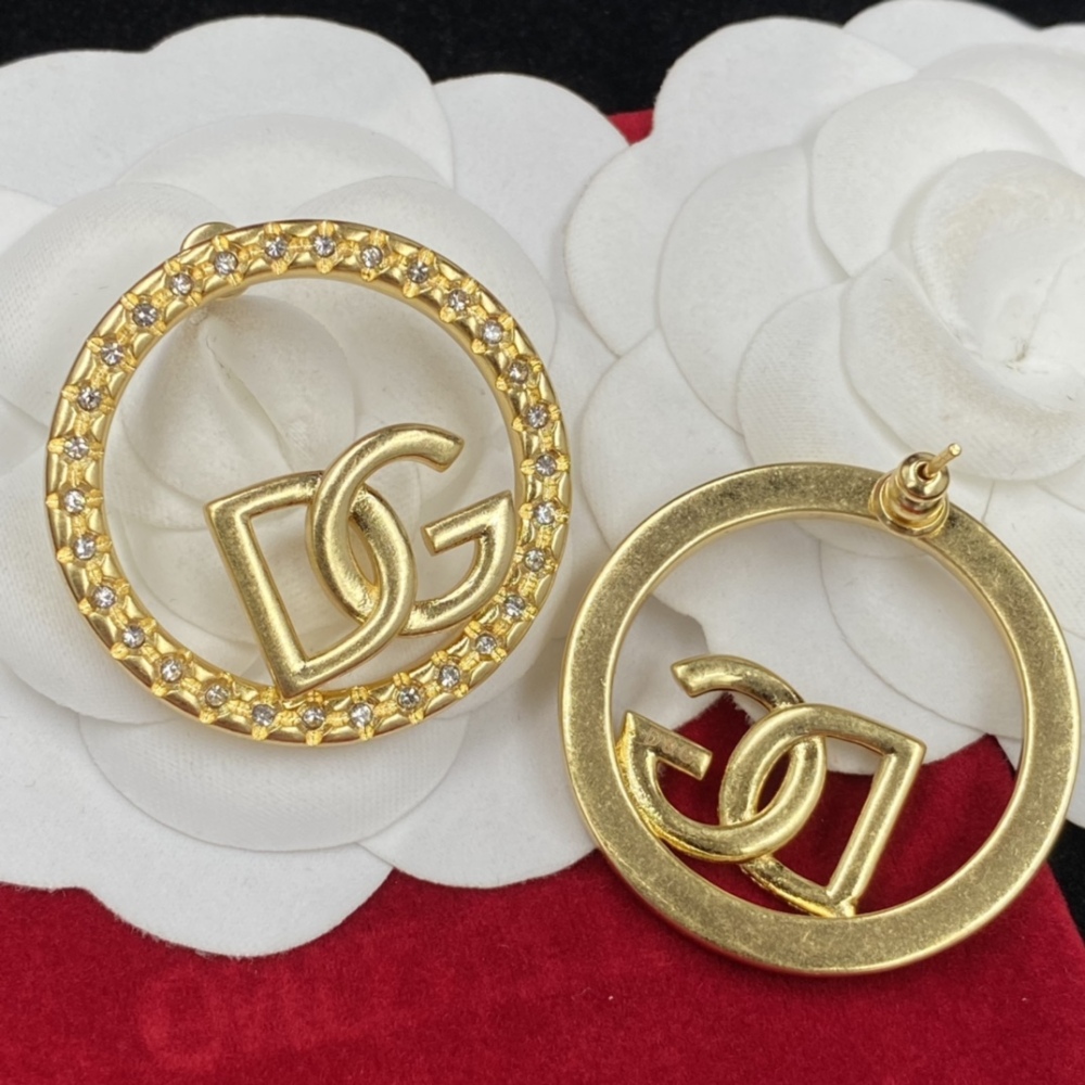 DG stud earrings